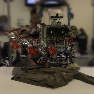 Towards Robotic Garment Folding: A Vision Approach for Fold Detection